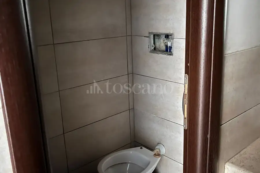 Negozio in affitto di 30 mq a €780 (rif. 19/2026)