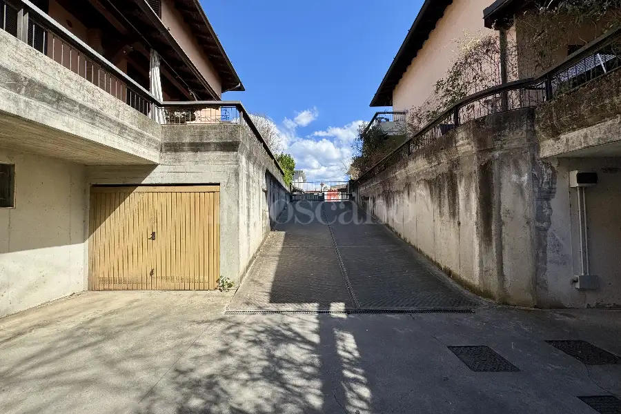 Villa Bifamiliare in vendita di 220 mq a €320.000 (rif. 15/2026)