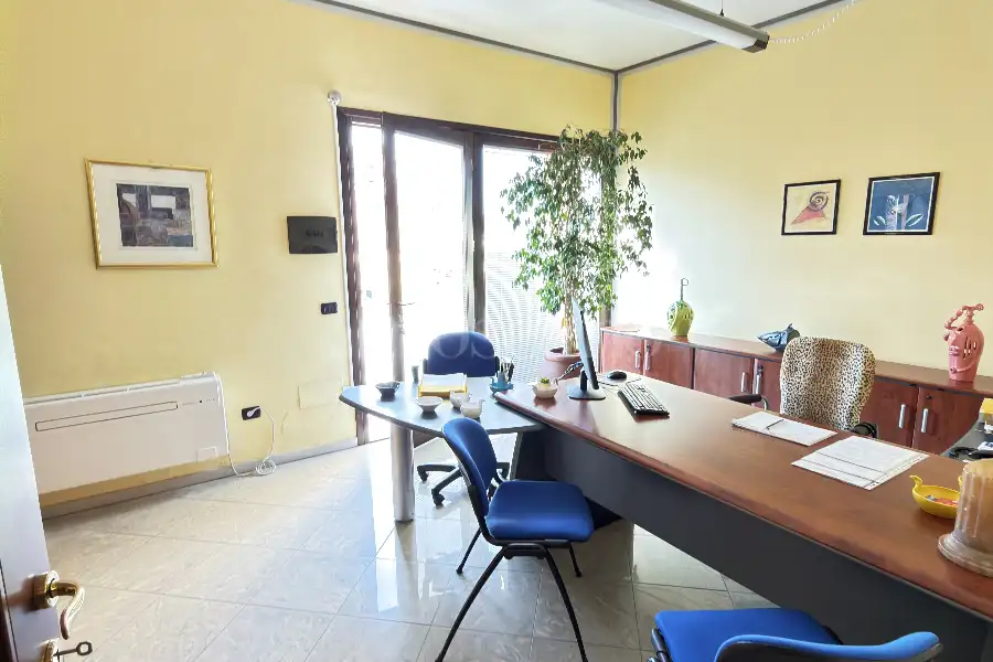 Ufficio in vendita di 113 mq a €290.000 (rif. 14/2026)