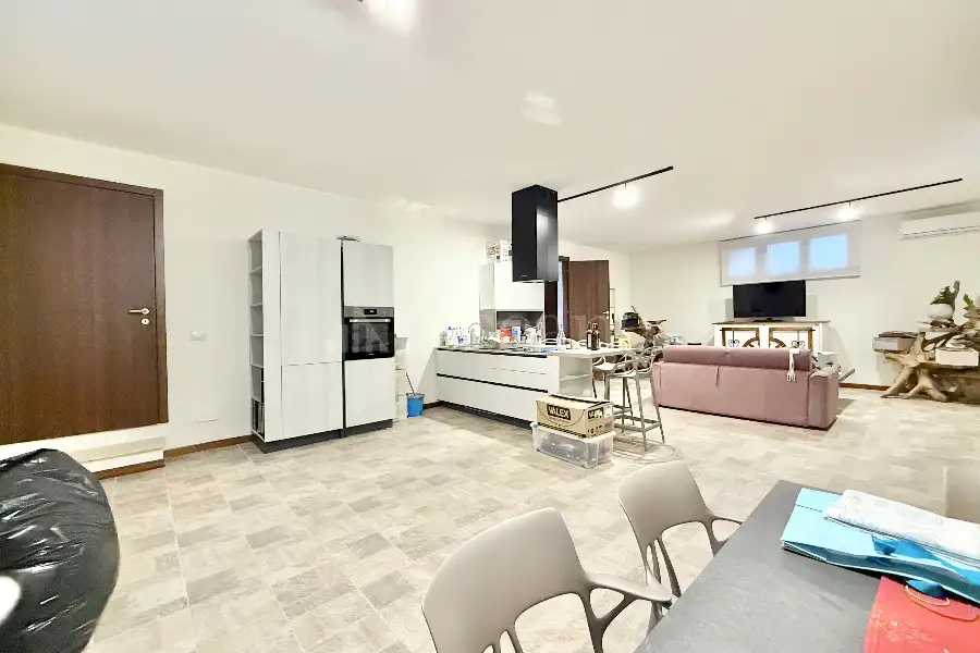 Villa in vendita di 260 mq a €539.000 (rif. 17/2026)