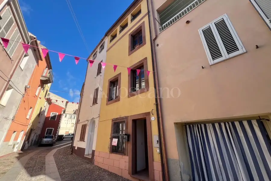 Casa Indipendente in vendita di 153 mq a €70.000 (rif. 74/2025)