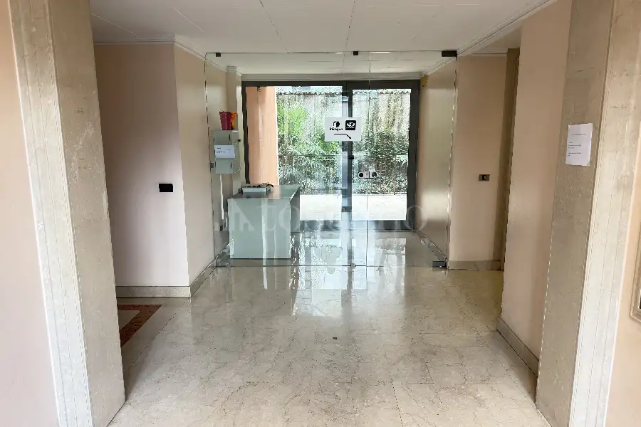 Ufficio in vendita di 250 mq a €250.000 (rif. 5/2026)