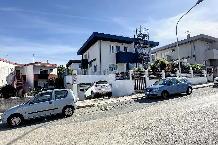 Villino a Schiera in vendita di 270 mq a €349.000 (rif. 183/2026)