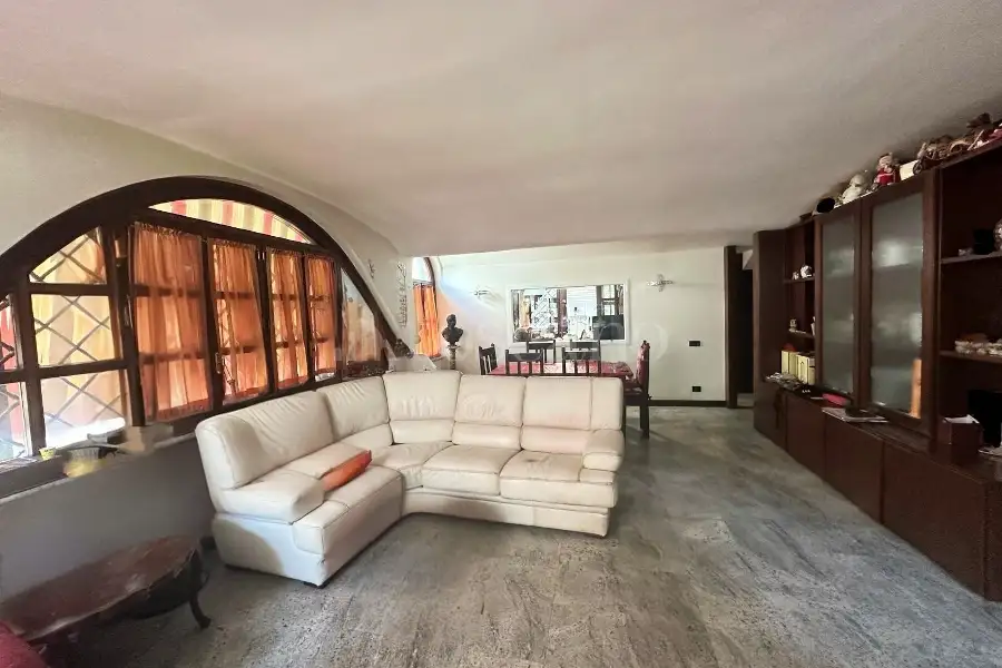 Villa in vendita di 210 mq a €685.000 (rif. 30/2026)