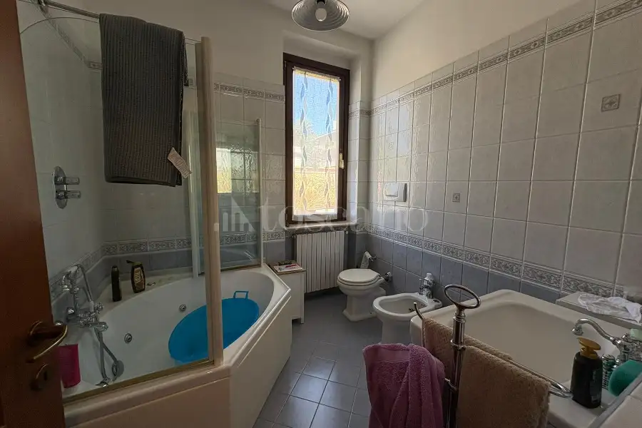 Casa in vendita di 230 mq a €450.000 (rif. 49/2026)