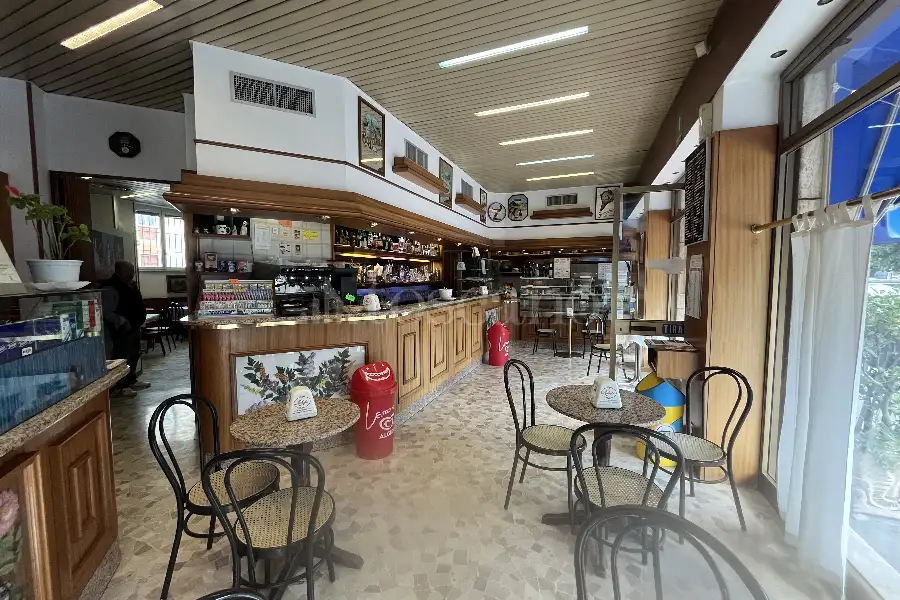 Negozio in vendita di 140 mq a €299.000 (rif. 25/2026)