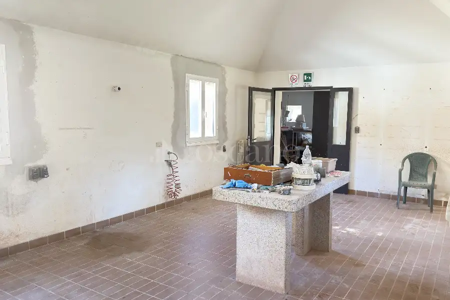 Laboratorio in vendita di 400 mq a €1.985.000 (rif. 12/2026)