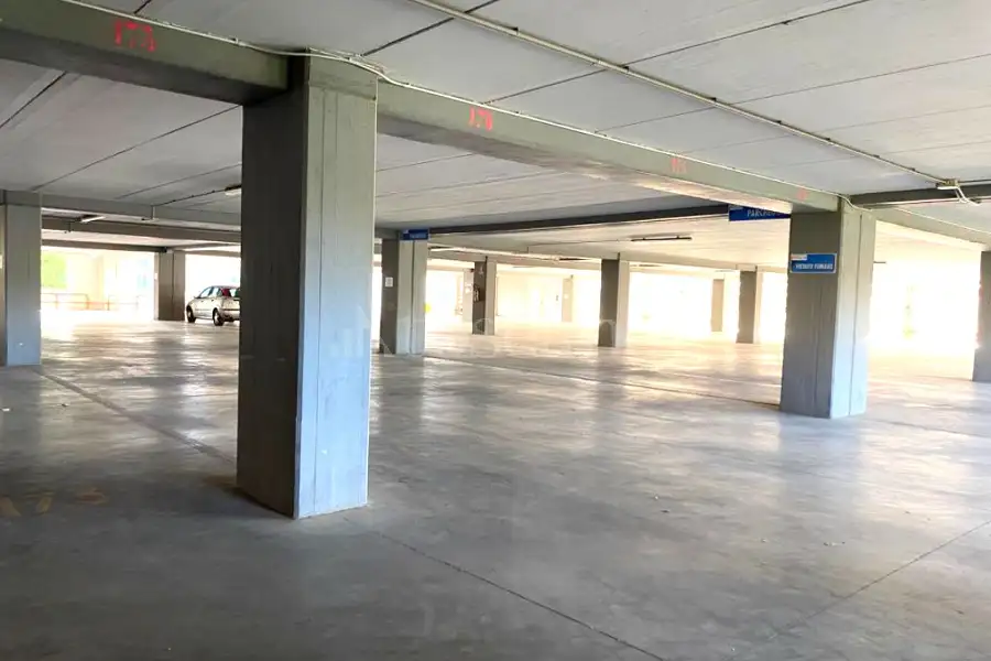 Box in vendita di 10.000 mq a €1.200.000 (rif. 29/2026)