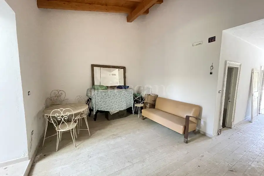 Casa Indipendente in vendita di 122 mq a €75.000 (rif. 15/2026)
