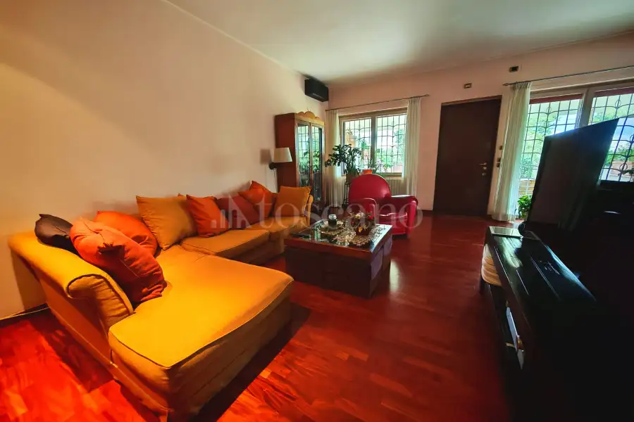 Villa Plurifamiliare in vendita di 250 mq a €699.000 (rif. 36/2025)