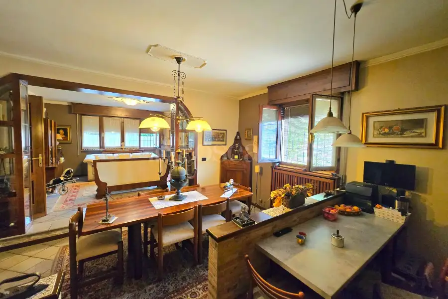 Villa Bifamiliare in vendita di 200 mq a €419.000 (rif. 35/2025)