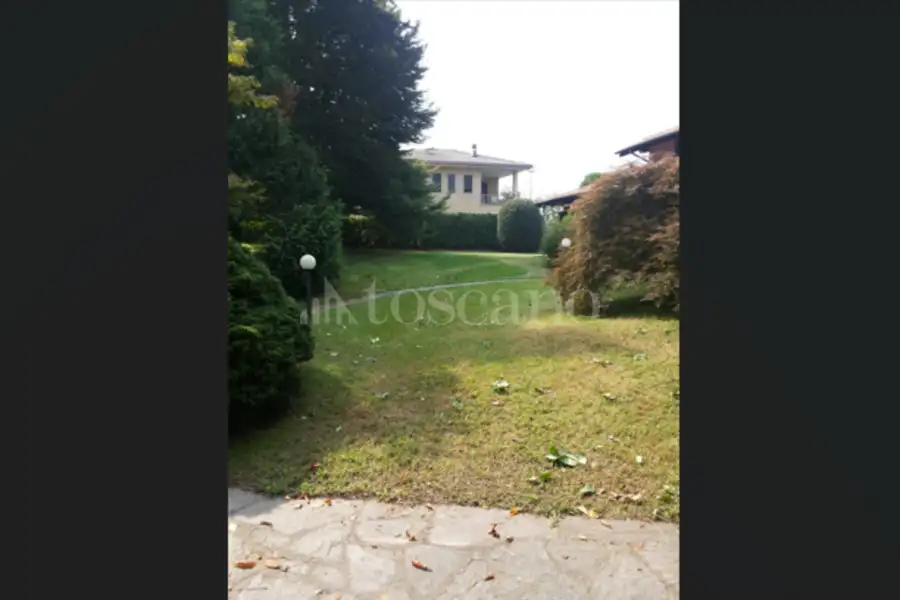 Villa in vendita di 570 mq a €570.000 (rif. 62/2026)