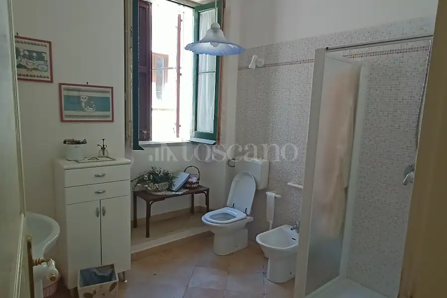 Casa in vendita di 480 mq a €450.000 (rif. 37/2026)