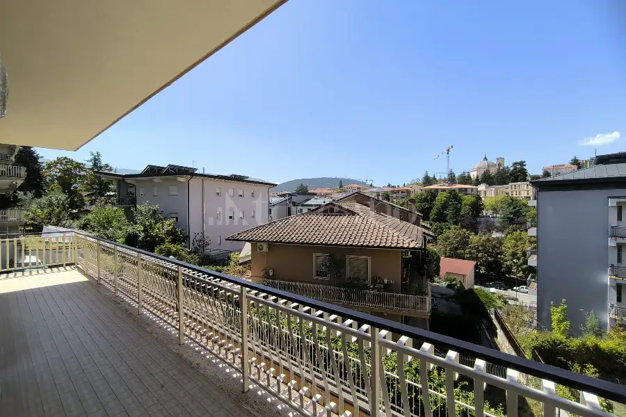 Casa in vendita di 200 mq a €385.000 (rif. 33/2026)