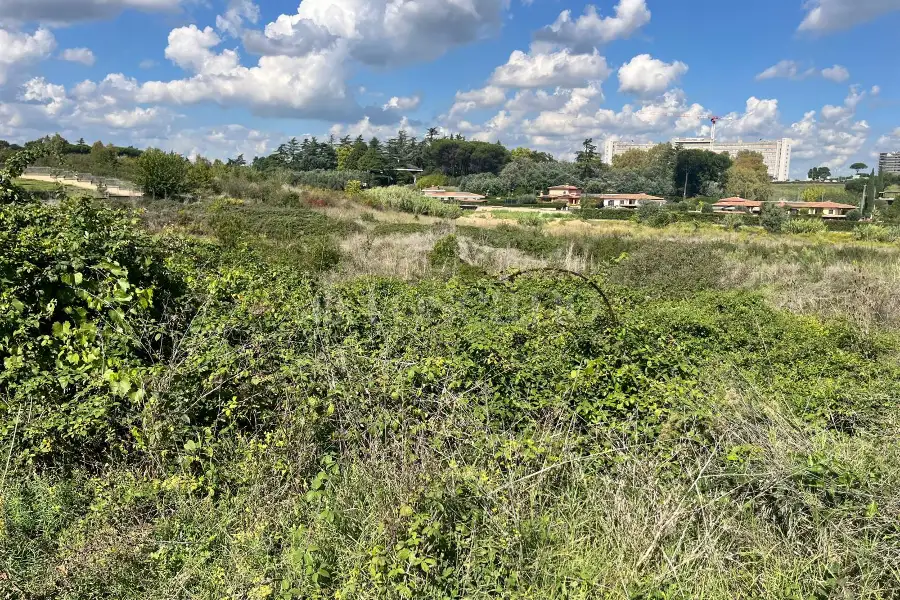 Edificabile Residenziali in vendita di 2.212 mq a €269.000 (rif. 41/2025)
