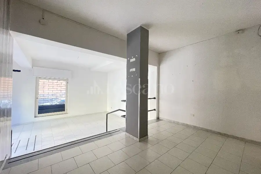 Negozio in affitto di 60 mq a €550 (rif. 26/2025)