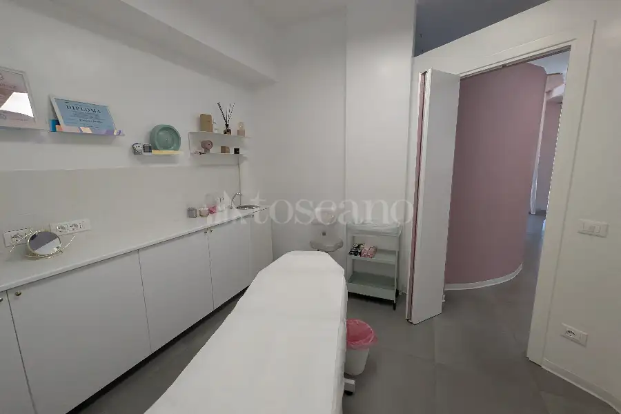 Negozio in vendita di 135 mq a €450.000 (rif. 3/2026)