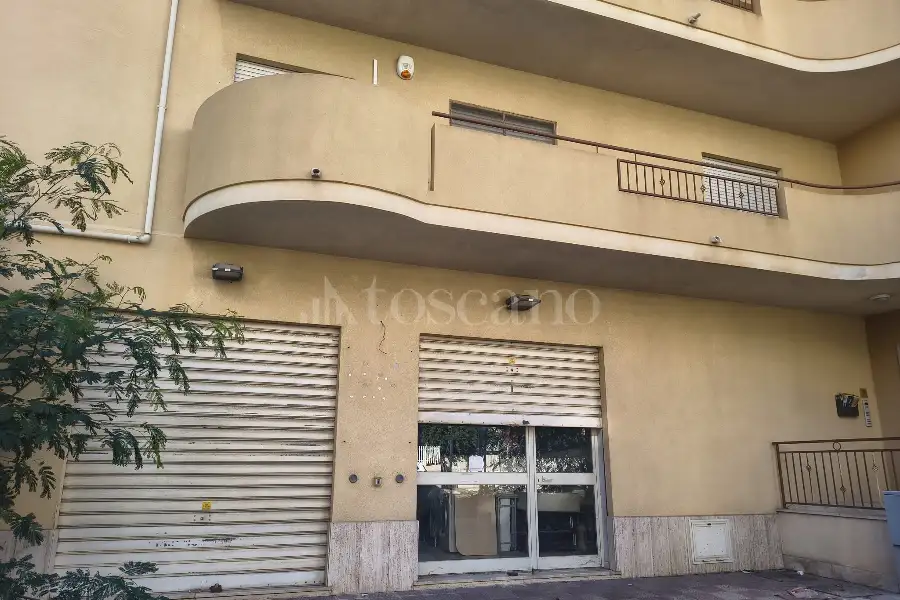 Negozio in vendita di 114 mq a €135.000 (rif. 52/2026)