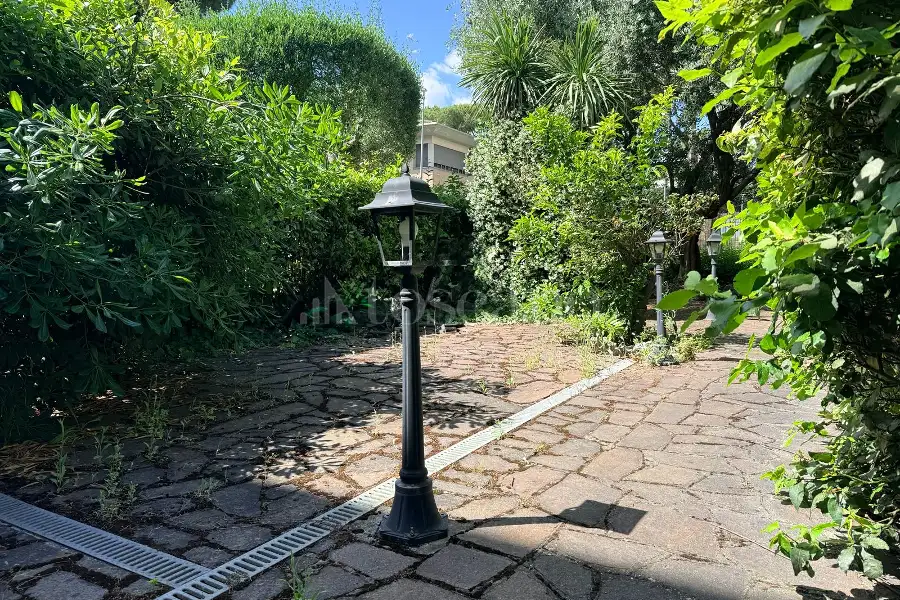 Casa Indipendente in vendita di 130 mq a €389.000 (rif. 10/2026)