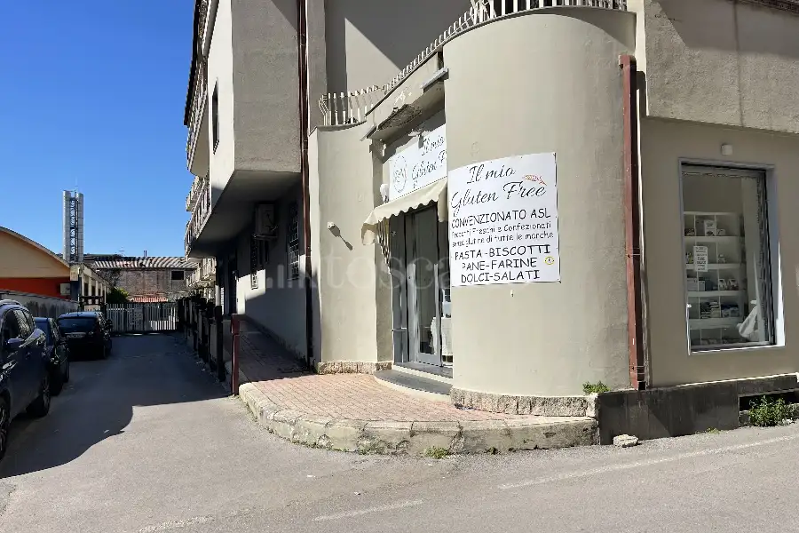 Negozio in affitto di 70 mq a €500 (rif. 14/2026)