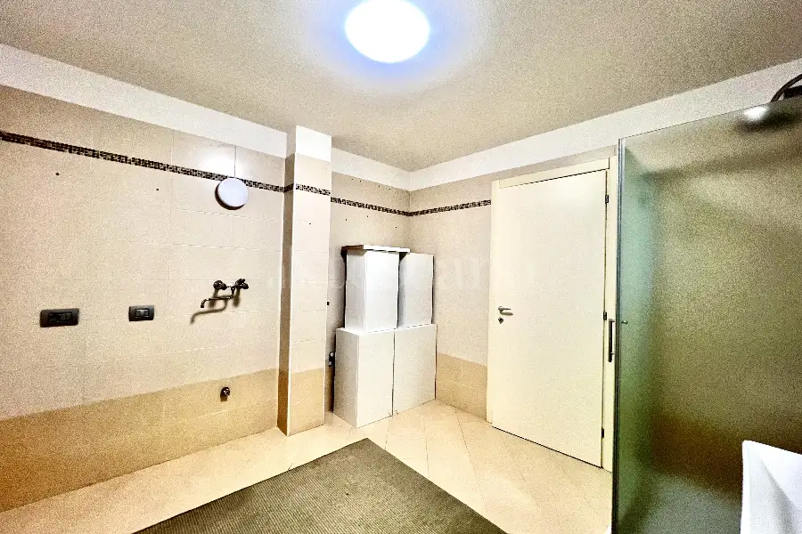 Villa in vendita di 300 mq a €950.000 (rif. 47/2025)