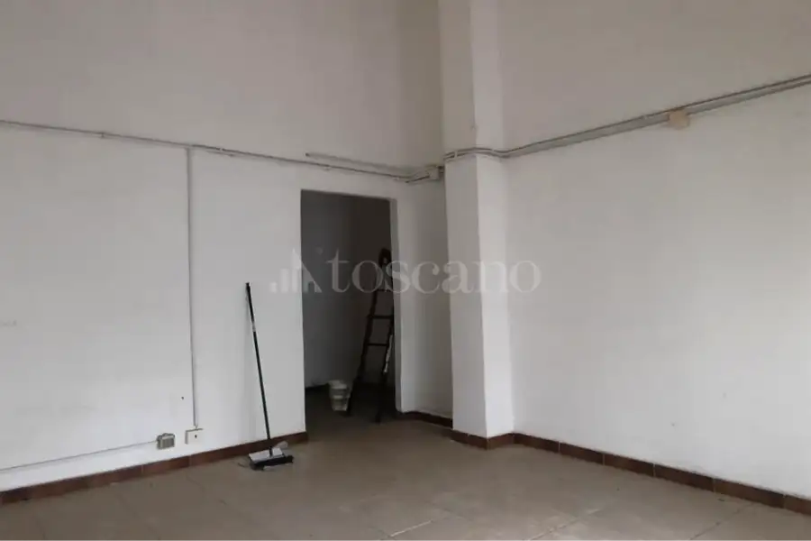 Negozio in vendita di 45 mq a €79.000 (rif. 5/2026)
