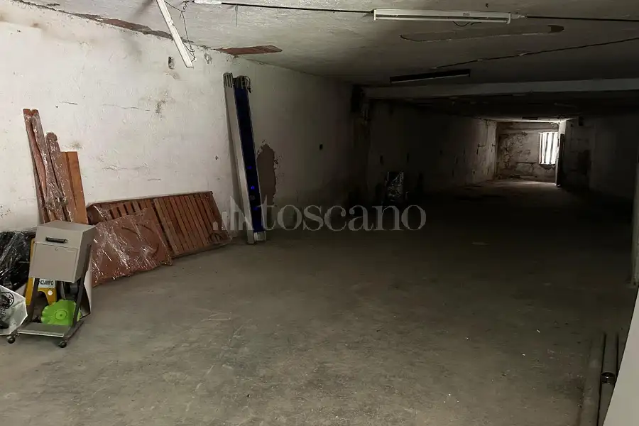 Cantina in vendita di 215 mq a €109.000 (rif. 23/2026)