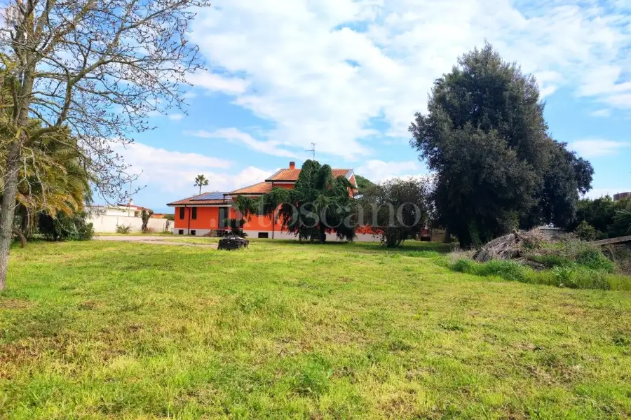 Villa in vendita di 250 mq a €240.000 (rif. 18/2026)