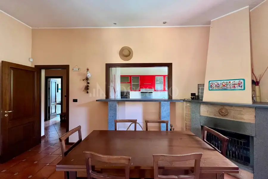 Villa Bifamiliare in vendita di 287 mq a €415.000 (rif. 87/2025)