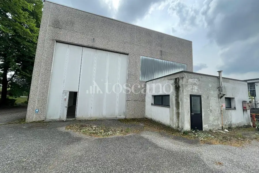 Capannone in vendita di 680 mq a €244,000 (rif. BL6090VE)