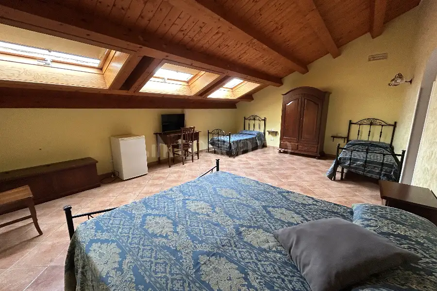 Palazzo in vendita di 400 mq a €445.000 (rif. 15/2025)