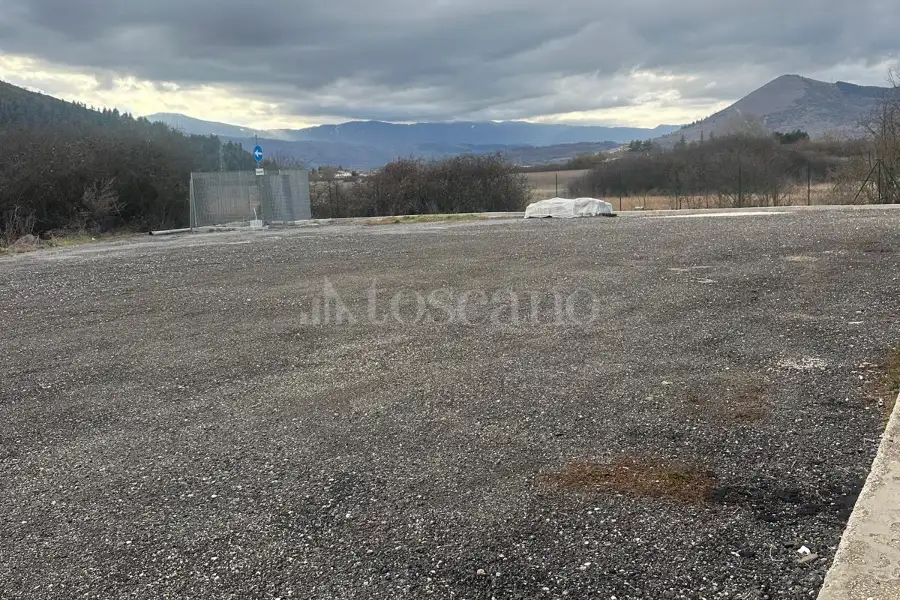 Negozio in affitto di 2.100 mq trattativa riservata (rif. 4/2026)