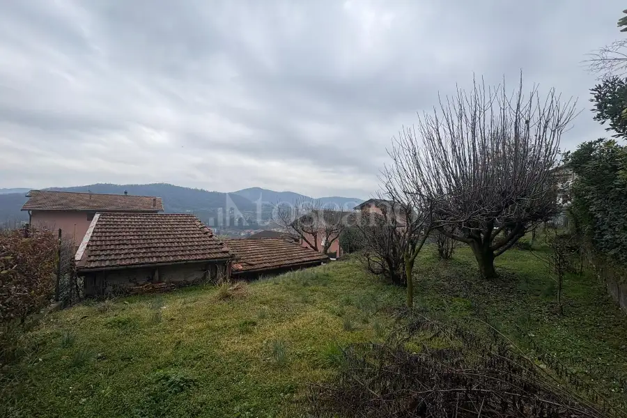 Edificabile Residenziali in vendita di 1.000 mq a €178.000 (rif. 4/2026)