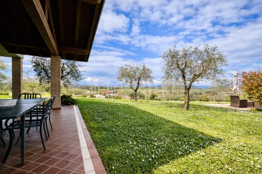 Villa in vendita di 630 mq trattativa riservata (rif. 8/2026)