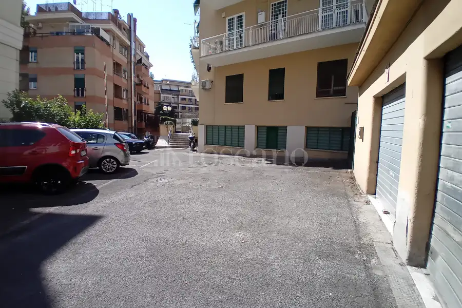 Box in vendita di 15 mq a €65.000 (rif. 24/2026)