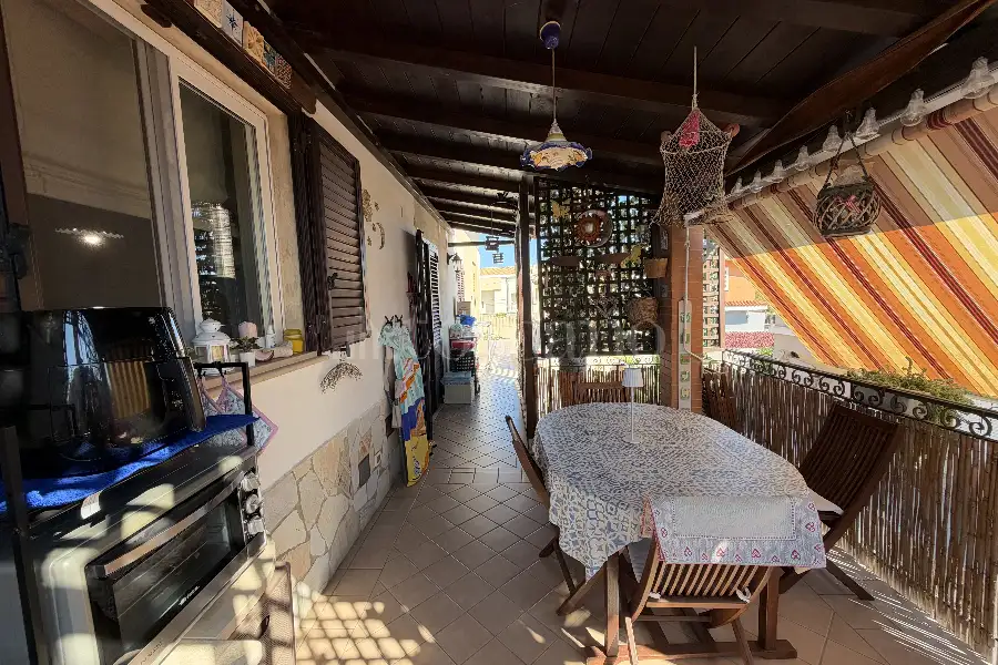 Villa Plurifamiliare in vendita di 400 mq a €399.000 (rif. 137/2026)