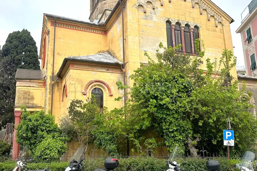 Negozio in vendita di 1.679 mq a €1.650.000 (rif. 19/2026)