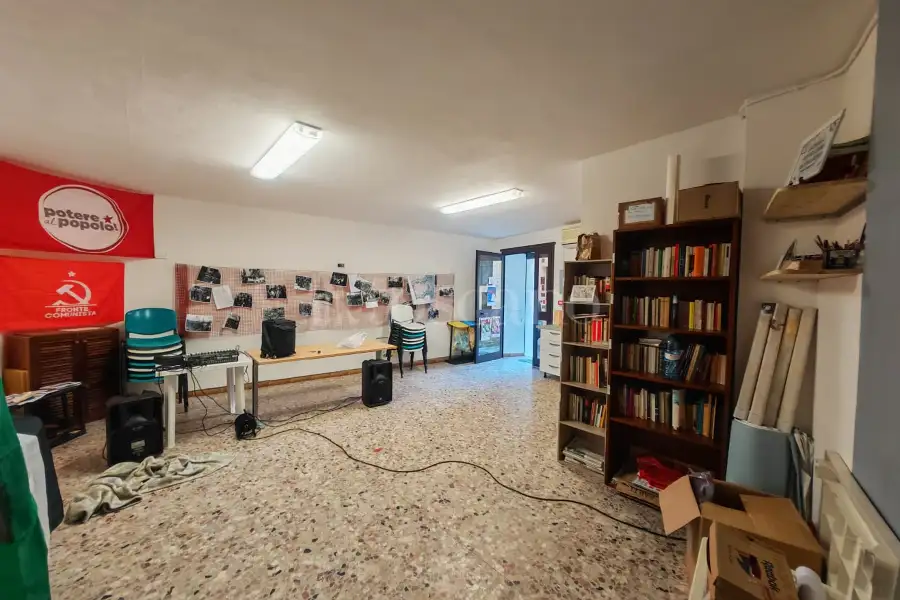 Negozio in vendita di 60 mq a €60.000 (rif. 22/2026)