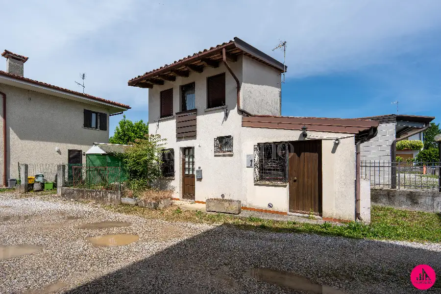 Casa Indipendente in vendita di 55 mq a €45.000 (rif. 41/2026)