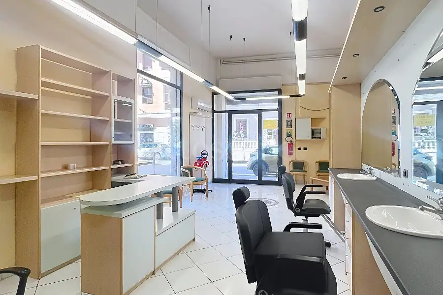 Negozio in vendita di 50 mq a €95.000 (rif. 53/2026)