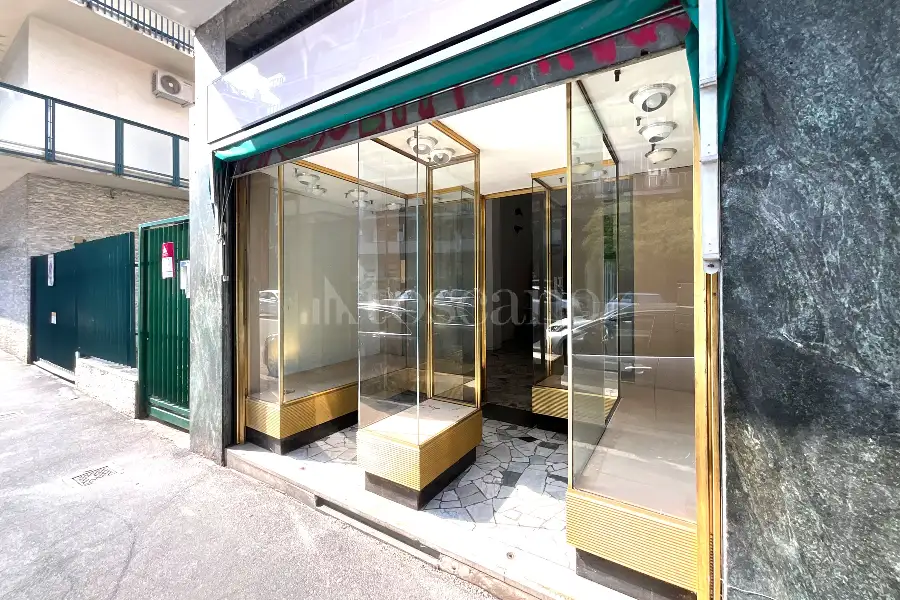 Negozio in affitto di 40 mq a €1.000 (rif. 23/2026)