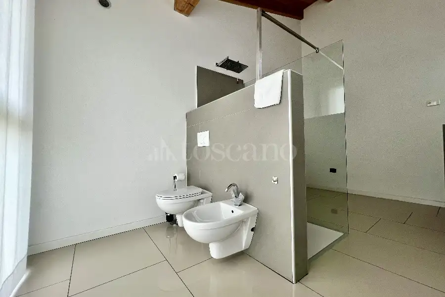 Villa in vendita di 750 mq a €1.500.000 (rif. 36/2024)