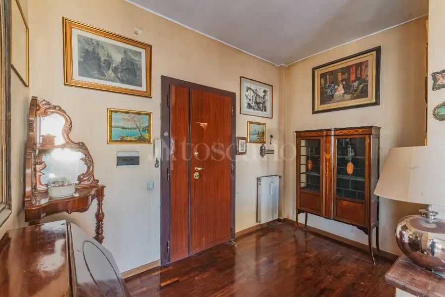 Attico in vendita di 140 mq a €749.000 (rif. 38/2025)