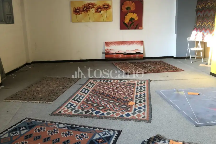 Capannone in vendita di 406 mq a €98,000 (rif. MRE3022VE)