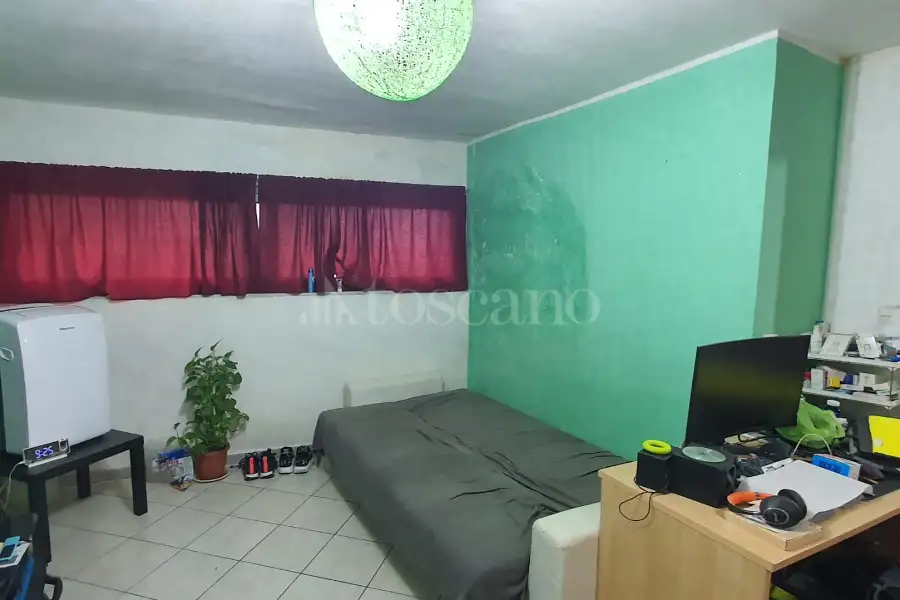 Magazzino in vendita di 241 mq a €165.000 (rif. 10/2025)