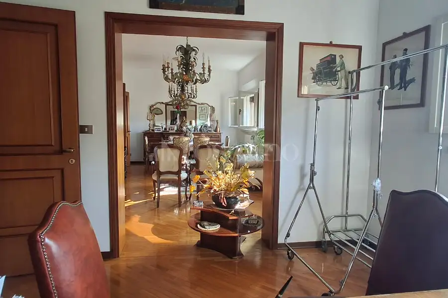 Casa in affitto di 150 mq a €2.500 (rif. 25/2026)