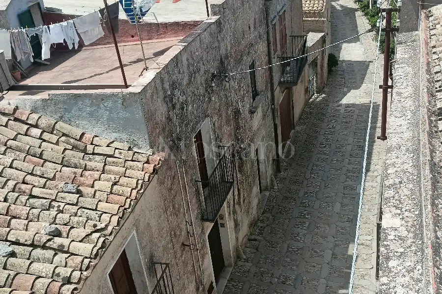 Casa Indipendente in vendita di 189 mq a €160.000 (rif. 32/2026)
