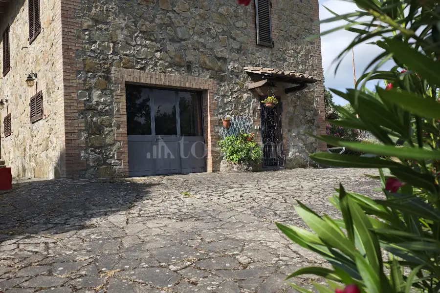 Casa Indipendente in vendita di 220 mq a €339.000 (rif. 7/2025)