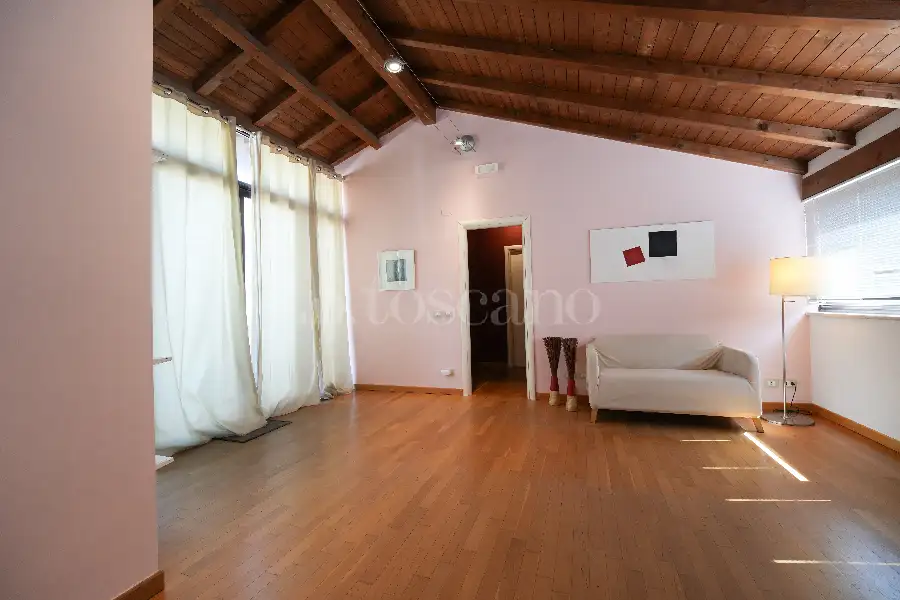 Palazzo in vendita di 216 mq a €439.000 (rif. 25/2026)