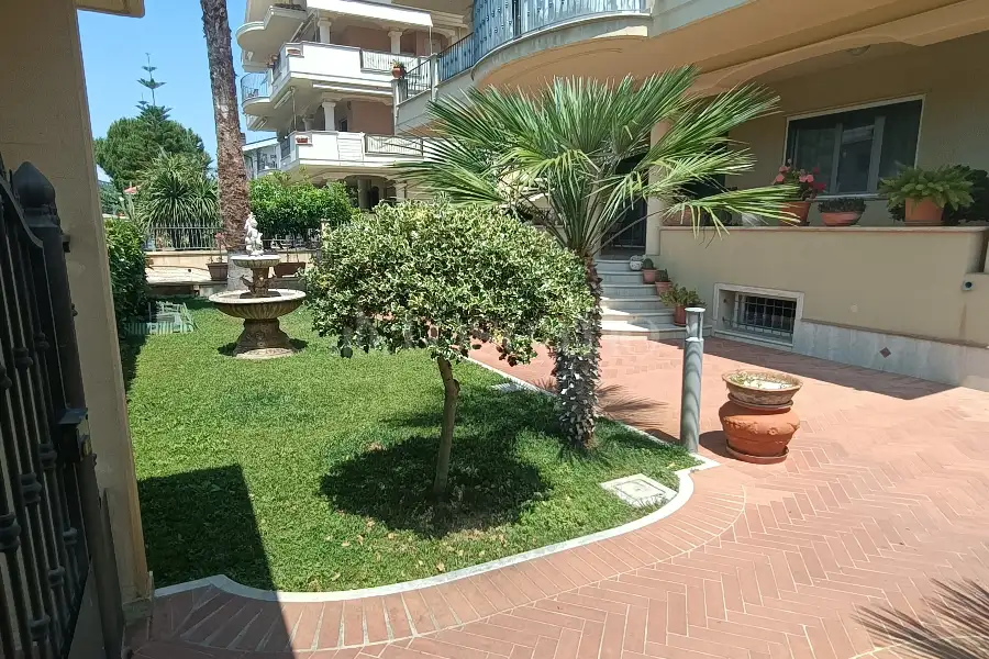 Casa in affitto di 90 mq a €2.500 (rif. 5/2025)